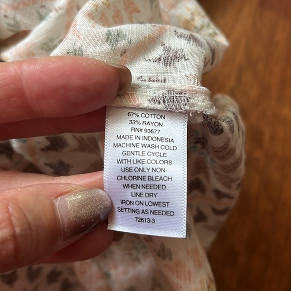 New a.n.a. Lightweight western top. - Picture 13 of 14